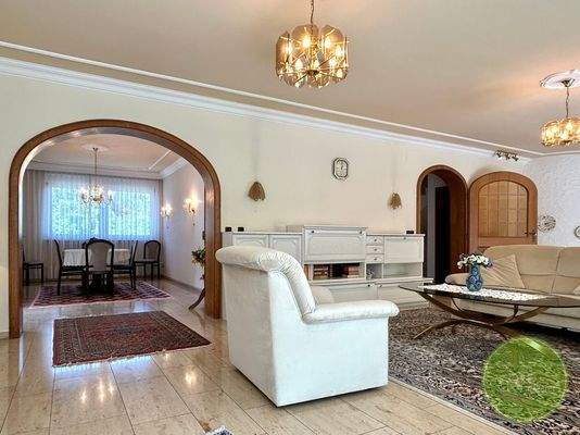 ... und der dazugehörige Durchgang