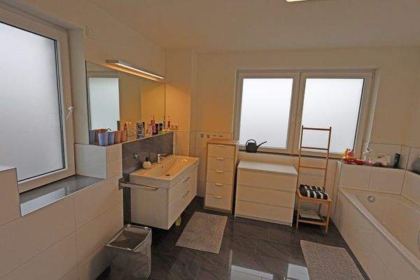 Dsuch- und Wannenbad