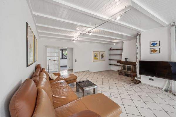 Wohnbereich mit Kaminlounge