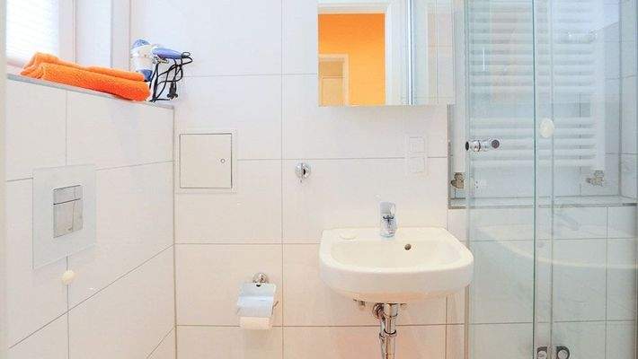 Modernisiertes Duschbad