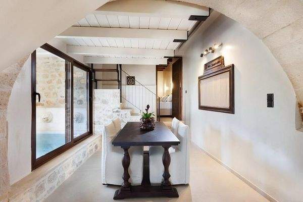 Kreta, Maroulas: Einzigartiges Steinhaus mit atemberaubendem Meerblick zu verkaufen