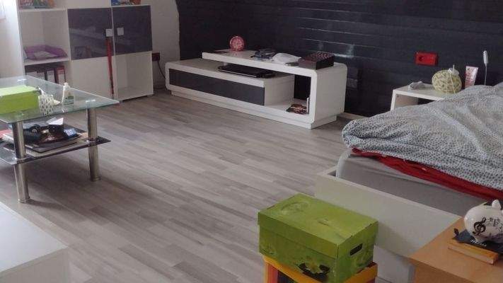 ein Kinderzimmer im DG