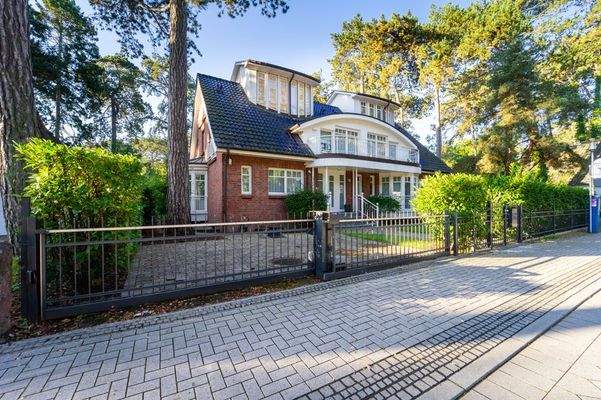 Zeitlose Villa in exklusiver Lage am Timmendorfer Strand