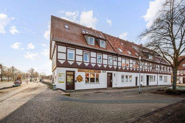 Außenansicht - Straßenseite