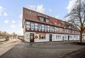 Außenansicht - Straßenseite