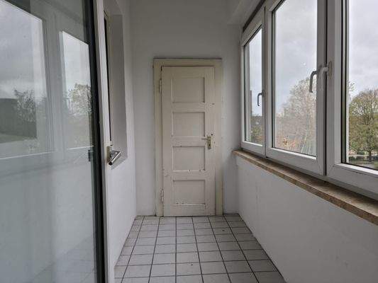 Loggia Sicht von Küche.jpg