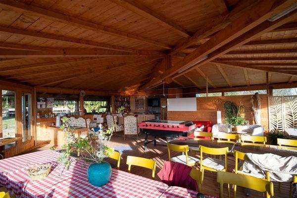 Restaurant/ Küche / Frühstücksraum / Terrasse