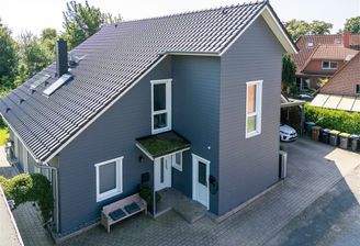 Ansicht Wohnhaus mit Eingang 