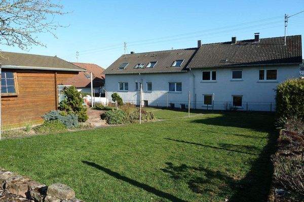 Garten / Hausrückseite