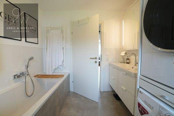 Badezimmer Ansicht 1