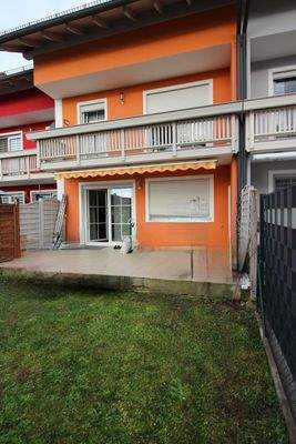 Hausansicht / Terrasse