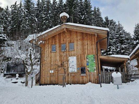 das Chalet im Schnee