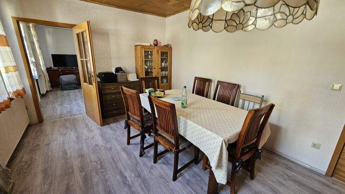 1OG Esszimmer 01.jpg