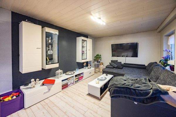 DG-Wohnung: Wohnzimmer