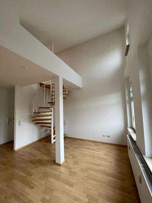 Wendeltreppe zur Galerie