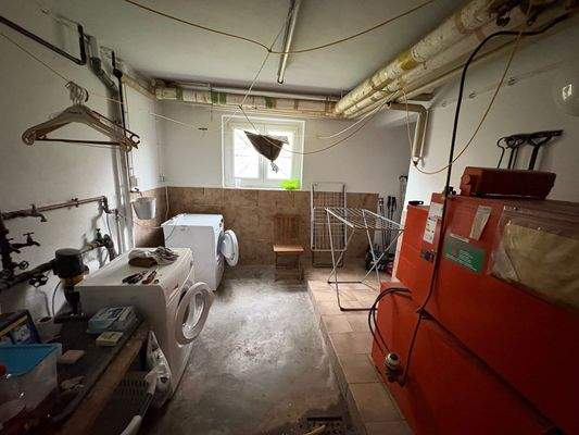 Heizraum/Waschküche UG
