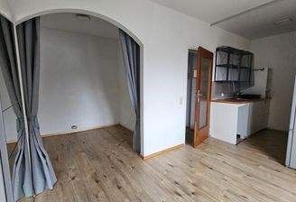 20251216_140557_resized