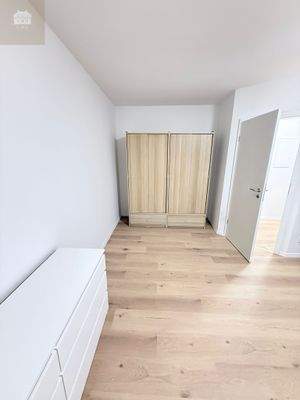 WhatsApp Image 2025-11-03 at 17.32.05 (1)