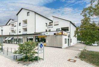 Ansicht des Wohn-Geschäftshauses