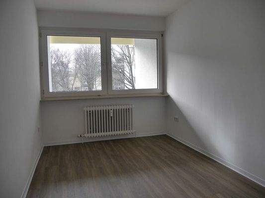 4 Kinder-/Arbeitszimmer