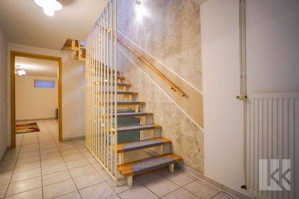 Praktisch: Der Vollkeller mit...