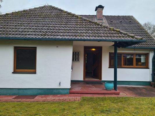 Einfamilienhaus mit Garten