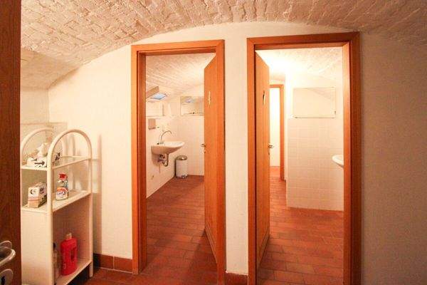 Toilettenanlage Keller