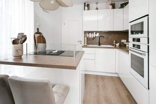 Küche mit Kochinsel