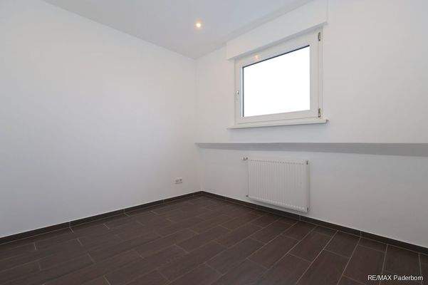 Kinderzimmer/Büro 1