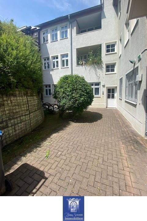 Perfekte Wohnung mit Balkon in der bezaubernden Stadt Königstein! - Photo 1