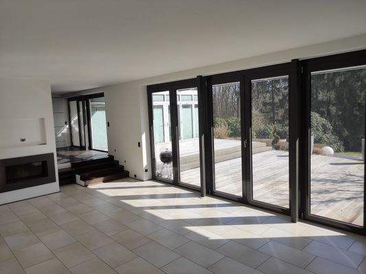 Galerie vor dem Kamin