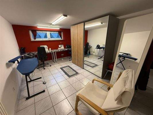 Arbeitszimmer im UG mit Tageslicht