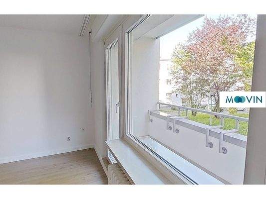 Blick auf den Balkon mit Blick in´s Grüne