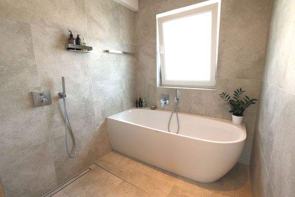 DG Badewanne u Dusche