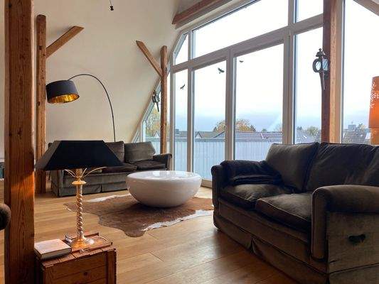 Wohnbereich mit Panorama im DG (3)