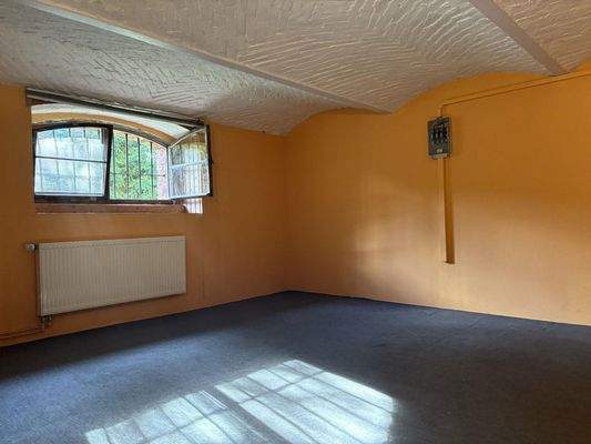 Souterrain Zimmer Osten