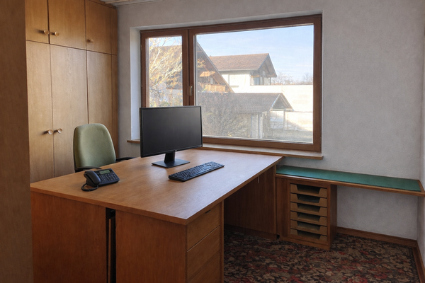 9 aktuelles Büro EG.png