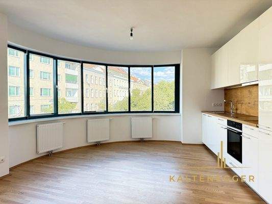 Große Wohnküche, offen zum Vorrraum