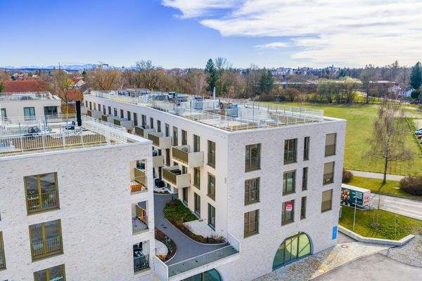Dachterrasse mit Bergblick