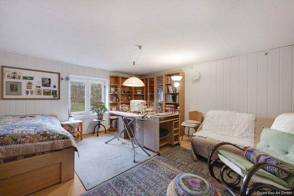 Hobbyraum auf der unteren Ebene, ebenerdig zum Garten