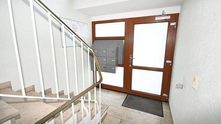 Gepflegtes Mehrfamilienhaus