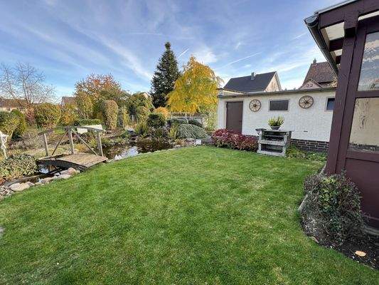 schön angelegter Garten