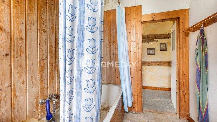 1. OG Badezimmer 1 2