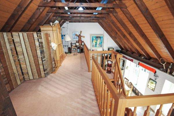 403 Nebengebäude-Galerie oben.jpg