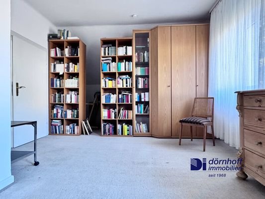 Schlafzimmer DG