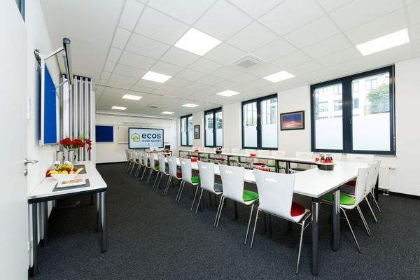 Großer Konferenzraum bei ecos work spaces München