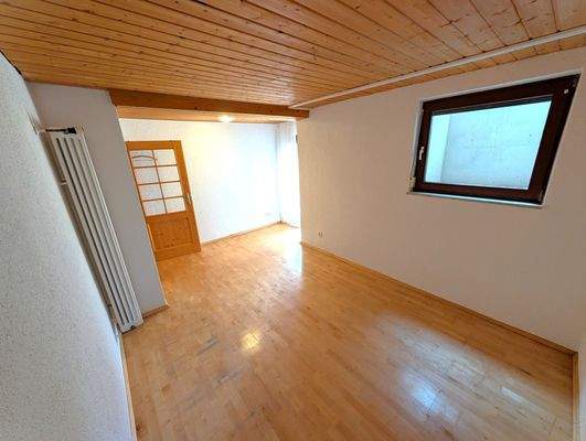 Eines der drei Kinderzimmer in der unteren Wohnung - auch als Büro nutzbar