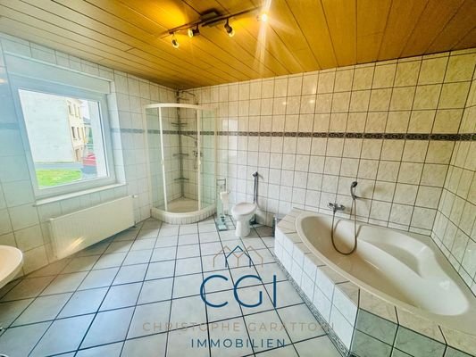 Badezimmer EG
