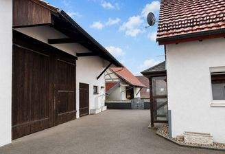 Scheune mit Innenhof