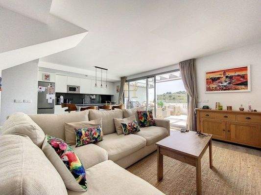 676420a5-ef4a-4a65-9563-0f33c3f1be23